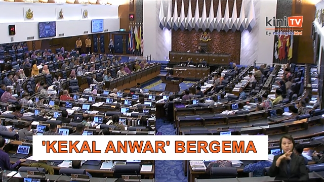 Laungan 'kekal Anwar' bergema selepas PM selesai bentang RMK13