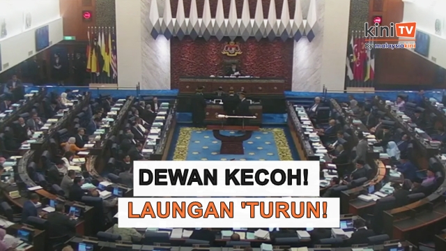 Laungan 'turun' kedengaran selepas sidang Dewan Rakyat ditangguh