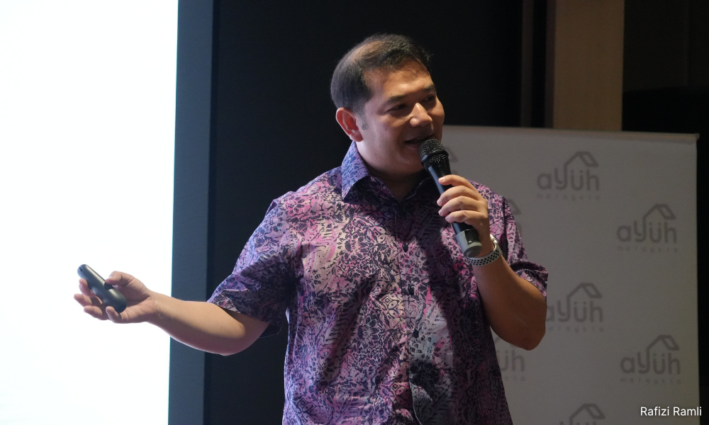 Anak Rafizi diserang di pusat beli-belah di Putrajaya