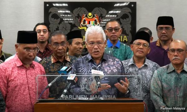 Hamzah: Confidence vote next if speaker blocks motion to censure PM