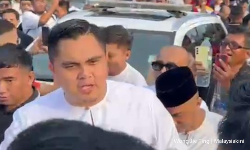 Akmal pleads not guilty to threatening public order charge