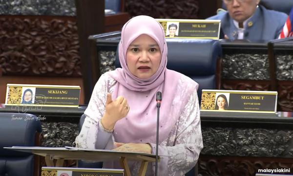 'Sorok bawah karpet' - KP tak maksudkan kes seksual, buli - Fadhlina