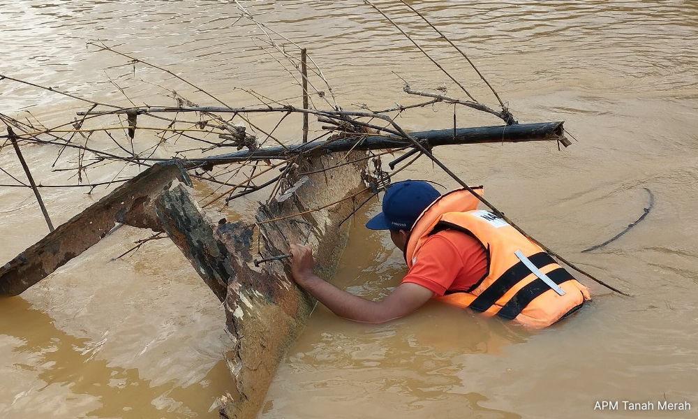 Mayat bapa lemas lepas selamatkan anak jatuh sungai ditemukan 1 2680f3970a6ed6c958114b328927b5a9