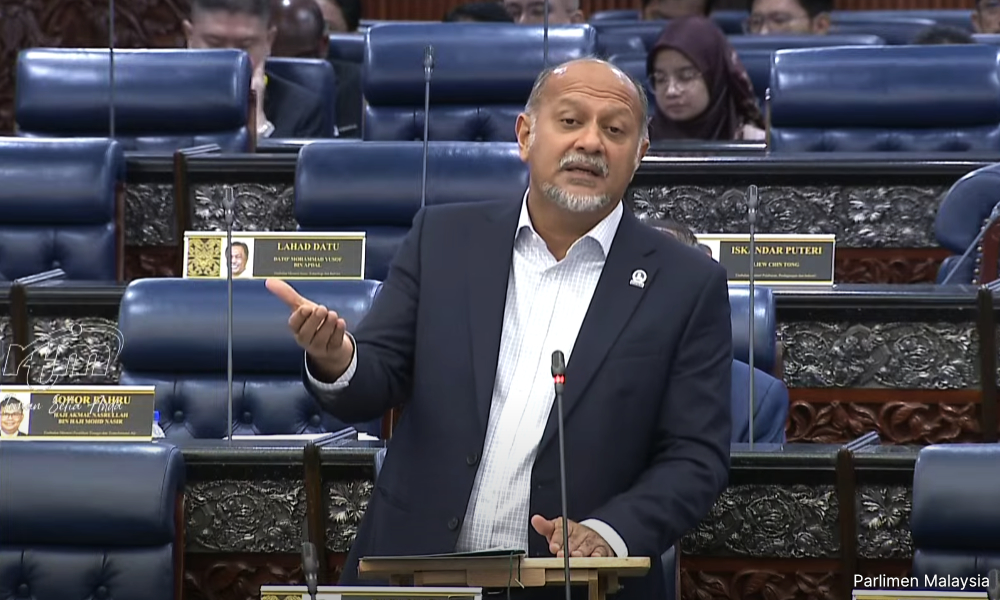 Menteri diminta jelaskan langkah tangani risiko AI bertindak luar kawalan