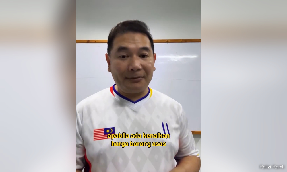 Cheaper petrol doesn't necessarily mean cheaper goods – Rafizi