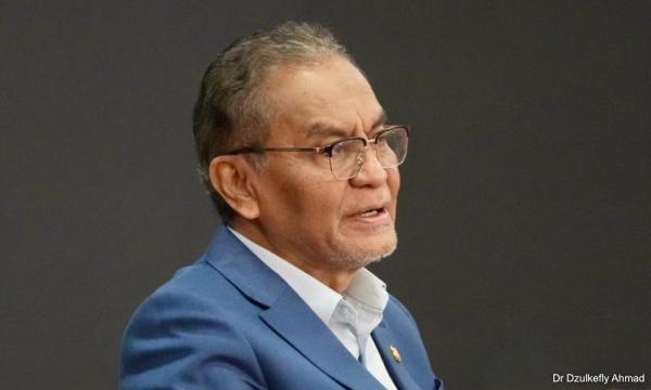 Dzulkefly assures fix for 'erased' seniority in healthcare sector