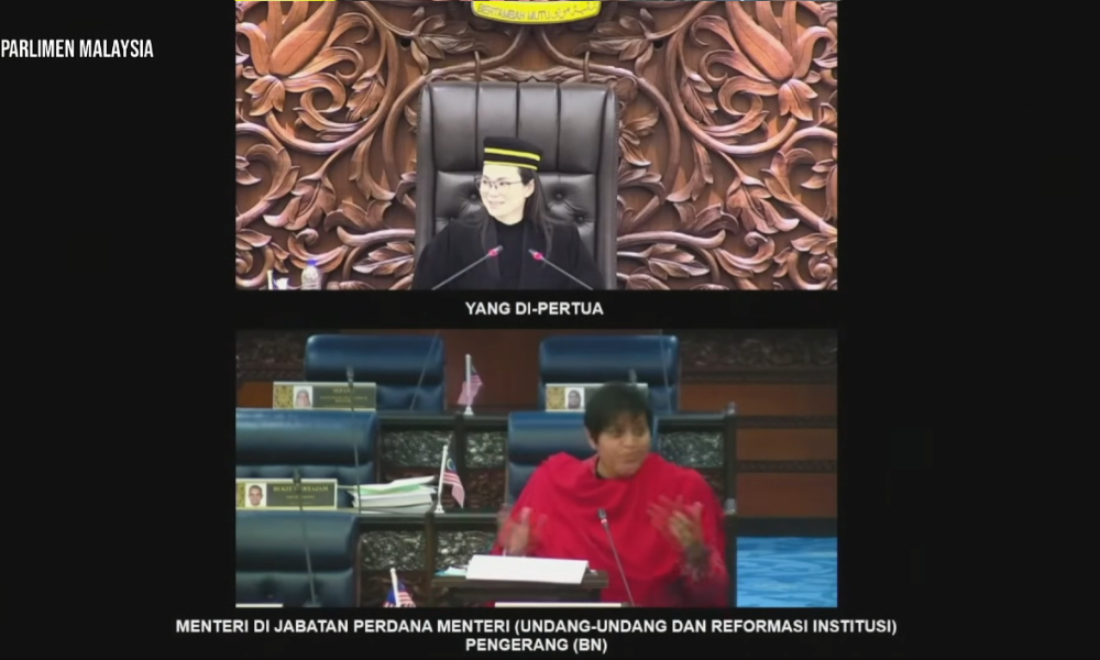 Bahaya menteri nak tunjuk round neck ada kolar, kata wakil PN 2 885cc7c8c3e4b25448bfd1ceced25e44