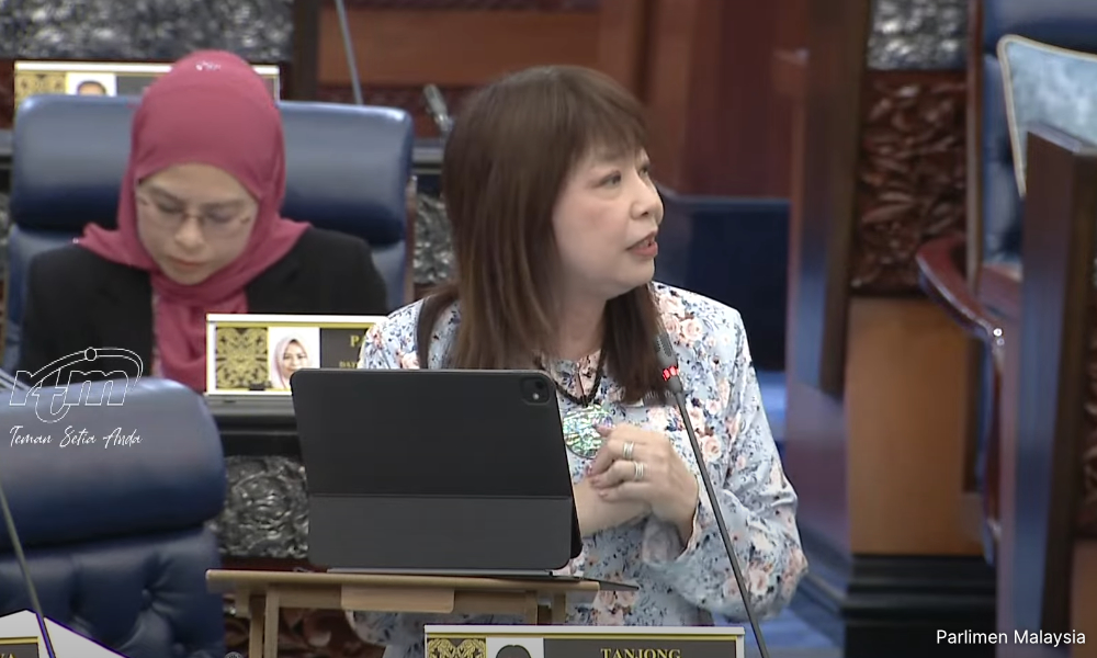 Hui Ying: US$9.5b Boeing aircraft purchases won't affect national debt
