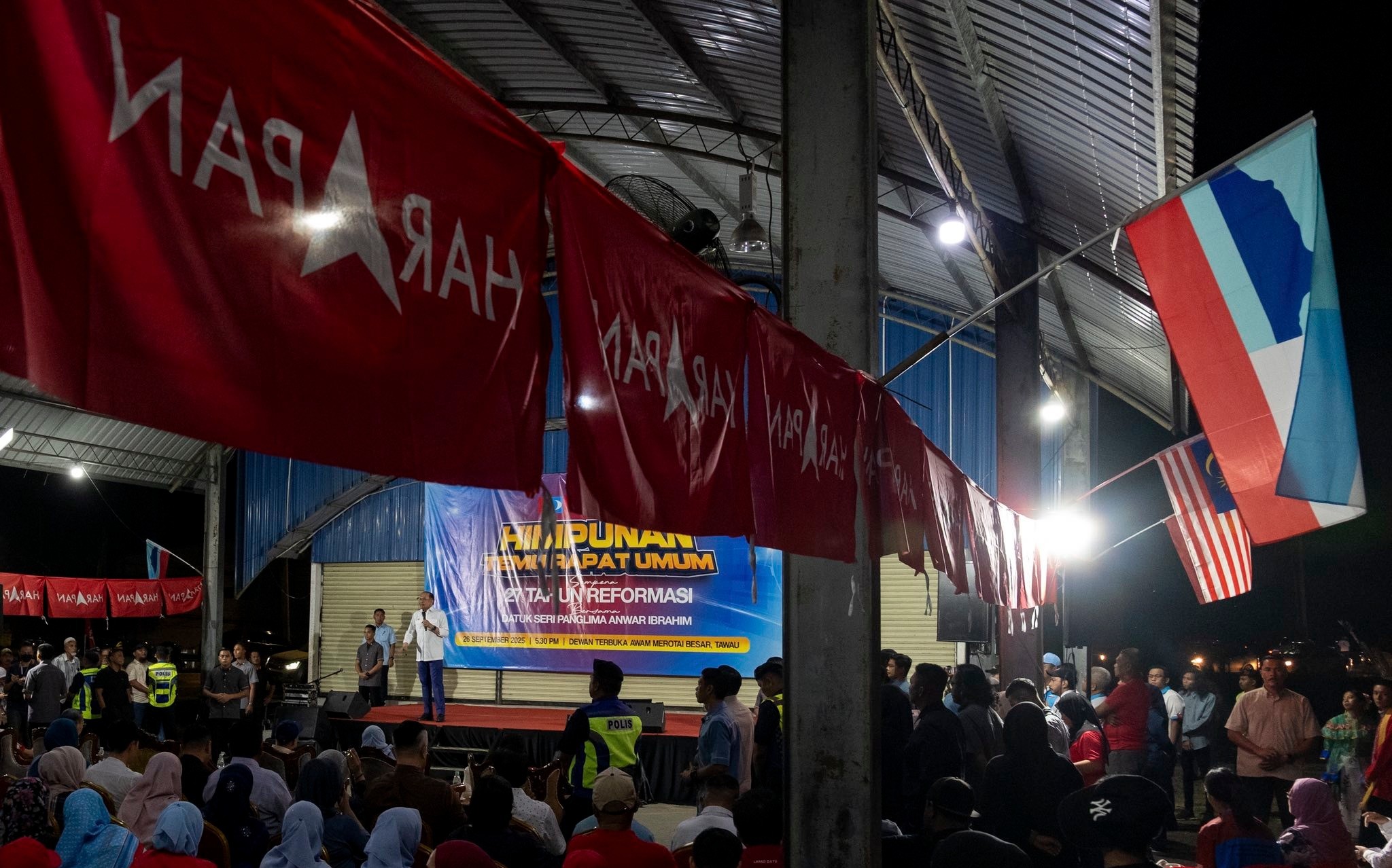 Kerusi parlimen Sabah, Sarawak akan ditambah, kata Anwar 1 32caa80c2c7d13a0c2b507fd7bf198bb