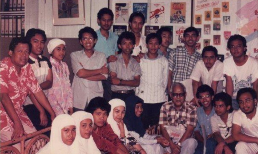 Pepatah Petitih: Satira rakyat, pendidikan bangsa 1 aac399a31df3fbd7e3dfc3c2f15aa3b5