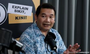 Rafizi pans PKR's sycophants, schools Fahmi and J-kom 