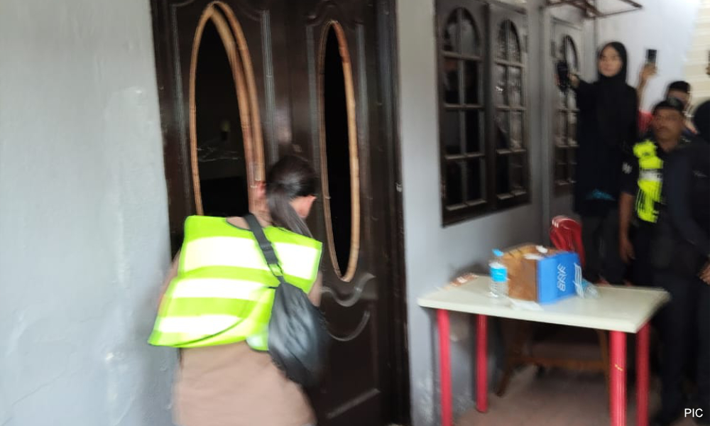 Kg Sungai Baru dikawal ketat bagi kerja pengosongan kediaman 1 c3411a8207afbc92b4cd3fe4242258f0