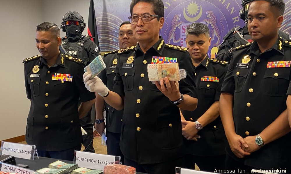 2 Datuk dicekup dalam sindiket seludup diesel lebih RM200 juta