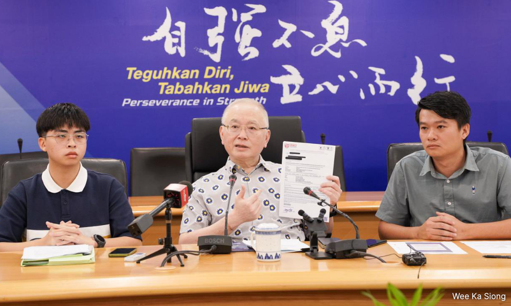 Pelajar cemerlang STPM kecewa tak diterima masuk UM 2 e4bfbbd19967239d54940471cdb7ca34