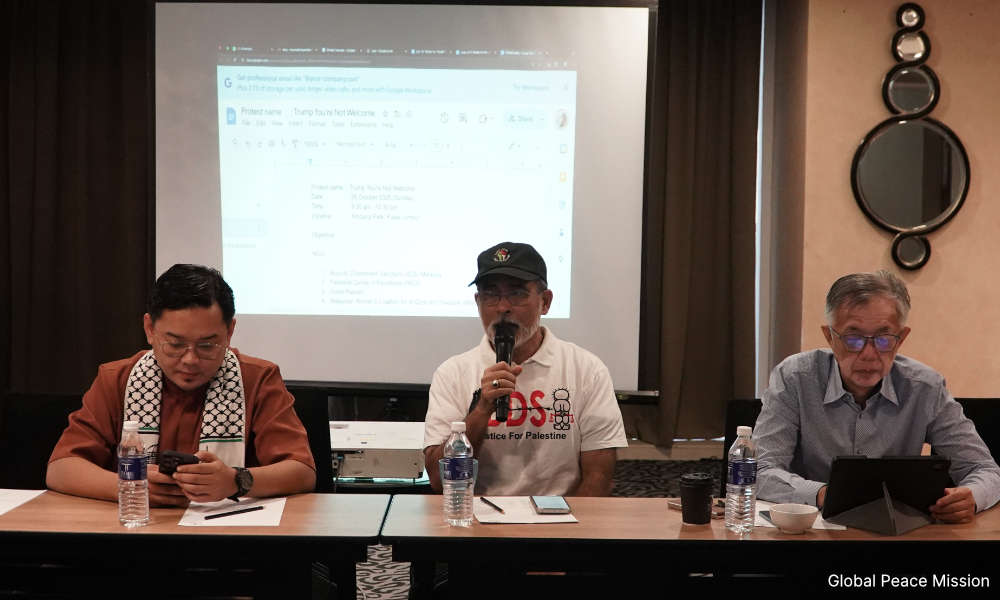 BDS seru turun demo bantah kehadiran Trump di M'sia 1 2ef9688c4d425d105d596af1bb09b762