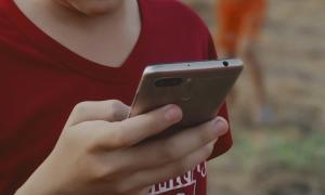 Social media age ban alone won't protect children, Unicef tells govt
