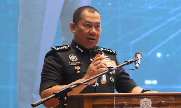 Ratu Nur Puteri Balqis 'hina' raja, agama: Reman tiga individu akan disambung