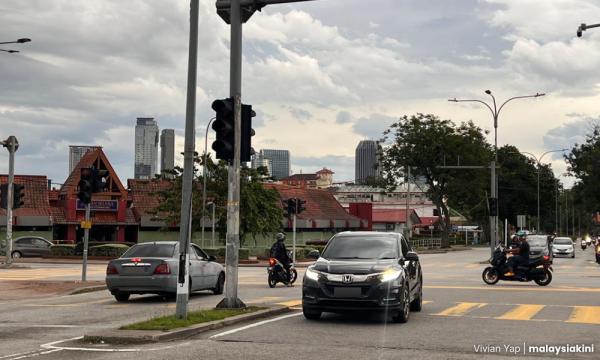 Lembah Klang, sebahagian Johor, Perak teputus bekalan elektrik