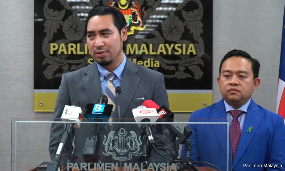 Rayer puji Wan Fayhsal, jemputnya datang 'sebelah sini' 3 a2b30128d532858e47f4bc33656c4840