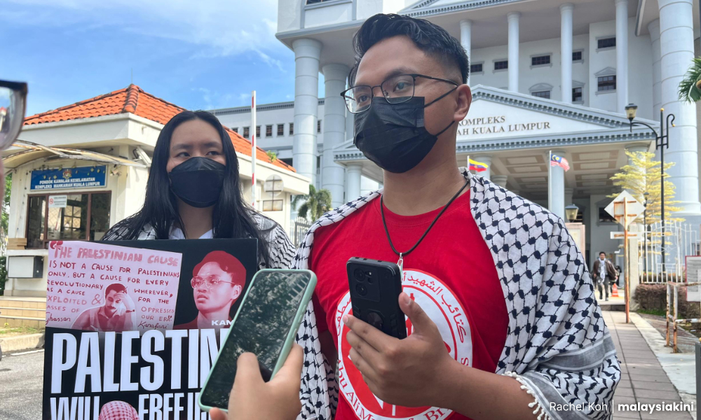 Pro-Palestine protesters arrive in court, find no case filed against them