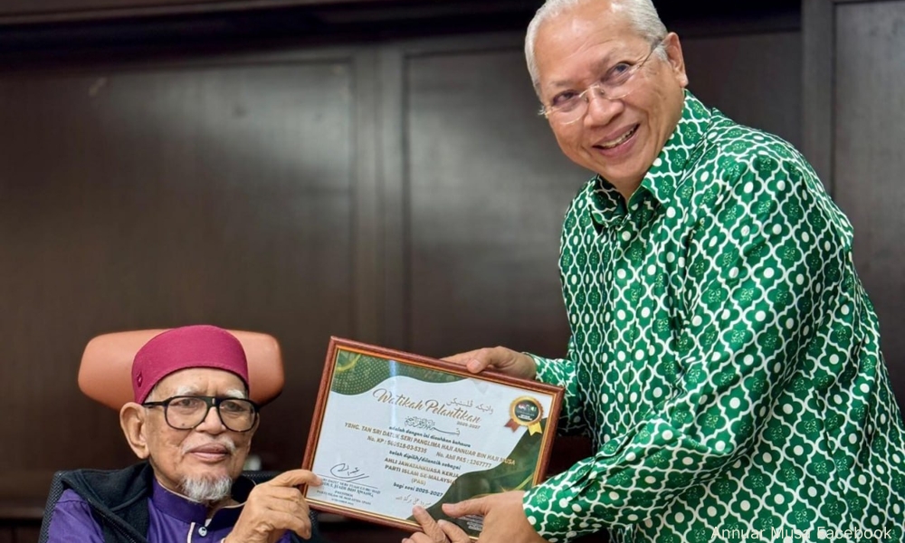 PAS bukan musuh Umno, tapi sedia ganti lompang ditinggalkan - Annuar
