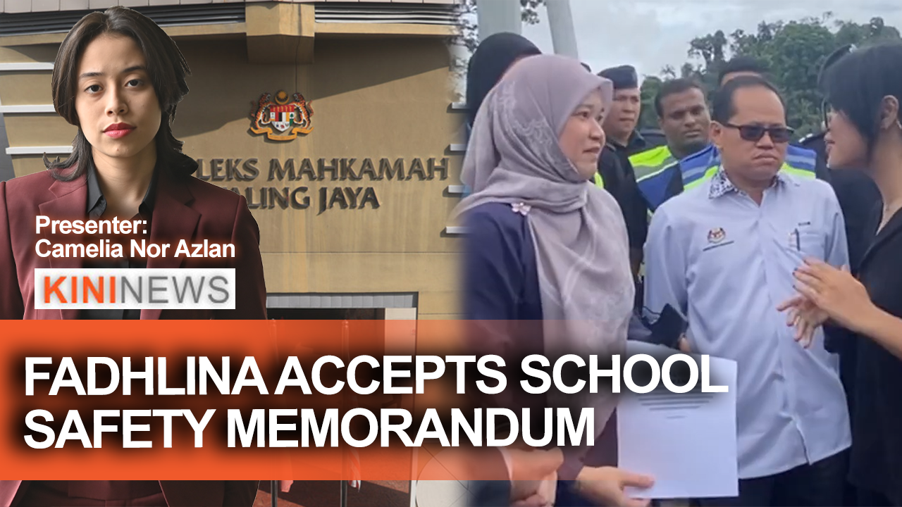 #KiniNews: 'Undur menteri' chants echo as Fadhlina accepts memo; 14-year-old charged with murder
