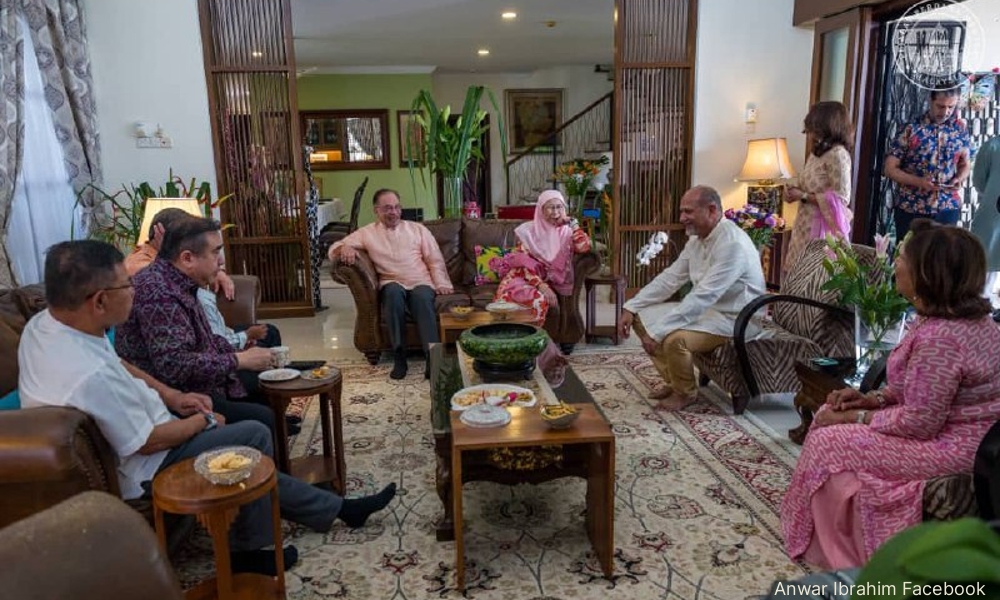 Anwar kunjungi kediaman Gobind Singh raikan Deepavali