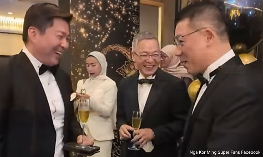 Fizzy, but not boozy: Ministry denies serving alcohol at event