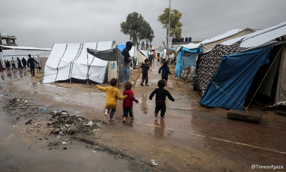 Over 900k displaced Gazans at risk of flooding as severe storm approaches