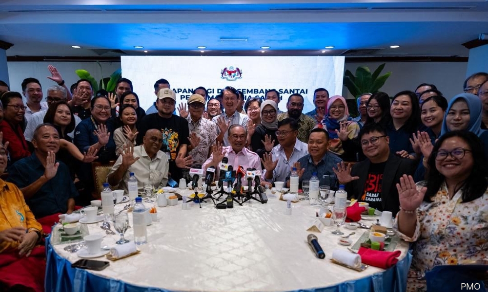 'Not enough to live': PM vows to address Sabah journalists' welfare