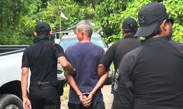 Cops nab Kg Papan resident during demolition work