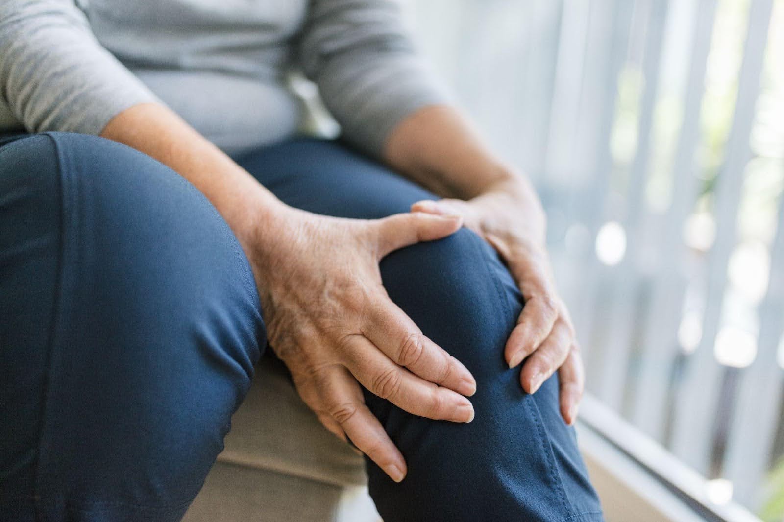Why your knees hurt: The critical link between weight and joint health