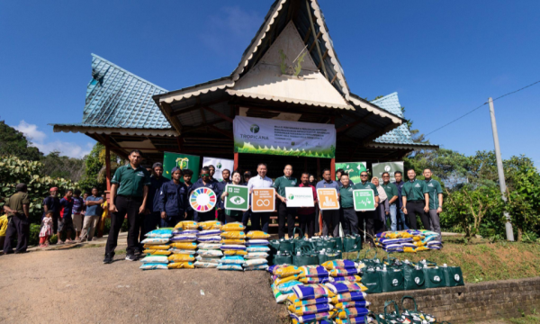 Tropicana fördert die Orang-Asli-Gemeinschaft Ulu Gerik durch die ...
