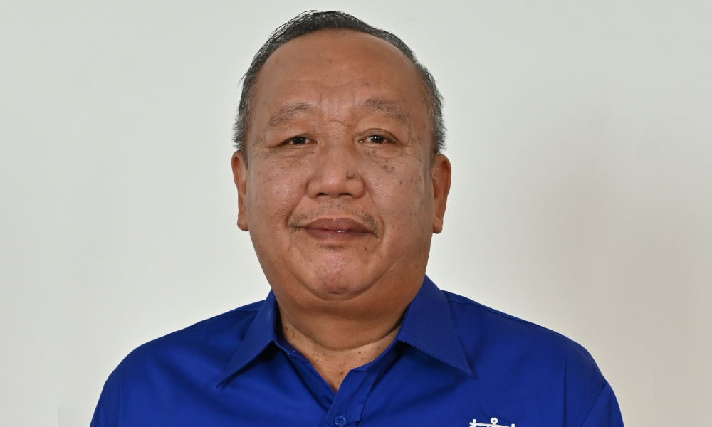 Jafry Ariffin dilantik jawatan Pengerusi Umno Sabah
