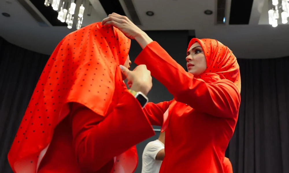 AirAsia updates policy to allow female cabin crew wear hijab flexibly