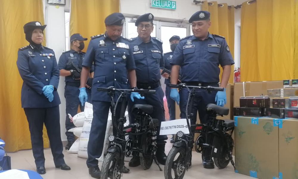 Kastam Pahang rampas lebih 400 basikal elektrik