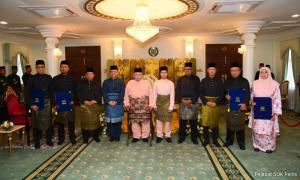 土团党4玻州行政议员宣誓就任