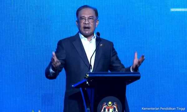 Stop bickering over language issues, focus on building kids' future - PM Multilingual education approach to strengthen unity, Anwar says. Bernama 6 m ago