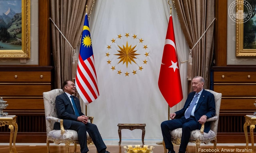 Upacara di pusara Ataturk protokol rasmi lawatan ke Turkiye - PM