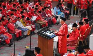 Zahid cadang 'kerjasama agung' parti Melayu-Islam tanpa gugat Madani