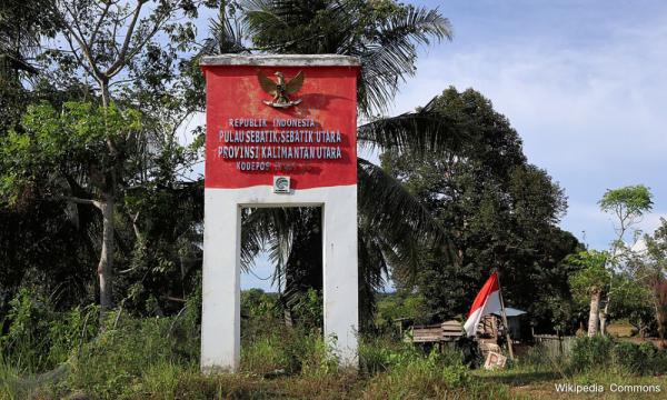 Top Story Sebatik border residents should be resettled by citizenship - MP This is because Malaysian law does not allow dual citizenship, says Andi. Zarrah Morden 31 m ago