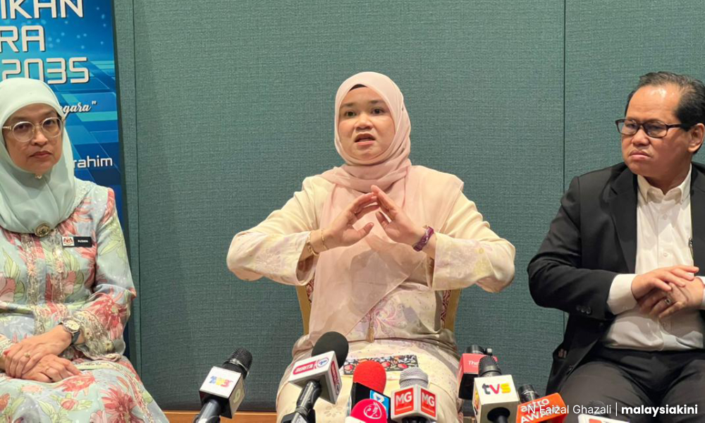 Entry into Year 1 at age 6 based on readiness of pupils, parents - minister