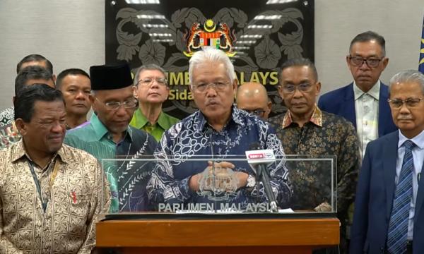 Hamzah presses for transparency over land purportedly ceded to Indonesia Qistina Nadia Dzulqarnain 2 h ago ⋅ 5