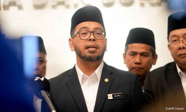 Minister insists govt rejects LGBTQ+, tells critics 'don't just read titles' Alyaa Alhadjri 55 m ago ⋅ 2