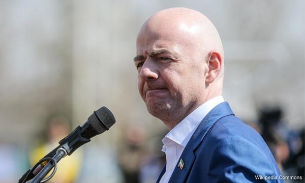 Fifa chief urges Iran to participate in World Cup