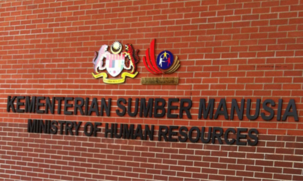 HR Ministry: No decision yet on migrant worker recruitment systems