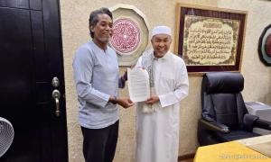 扎希批准重返巫统申请，凯里疾呼“我回家了”