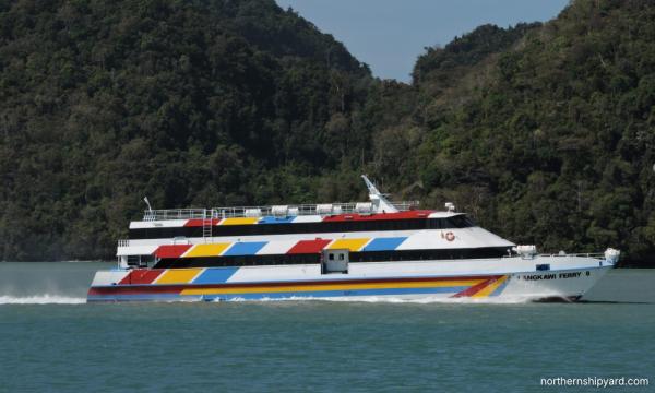 Tambang feri Langkawi naik RM10 untuk bukan pemegang MyKad