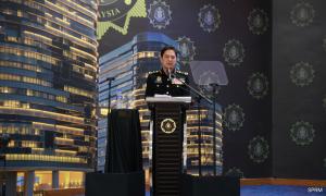 阿占最后打卡卸职，致词哽咽控诉遭无理攻击