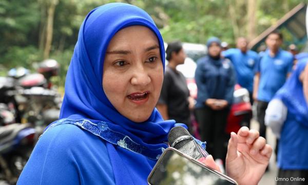 'Hentikan fitnah tebuk atap tutup kegagalan' - Wan